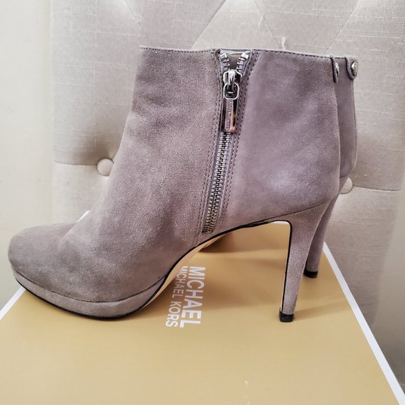 Michael Kors "Sammy" platform ankle booties - Picture 5 of 8